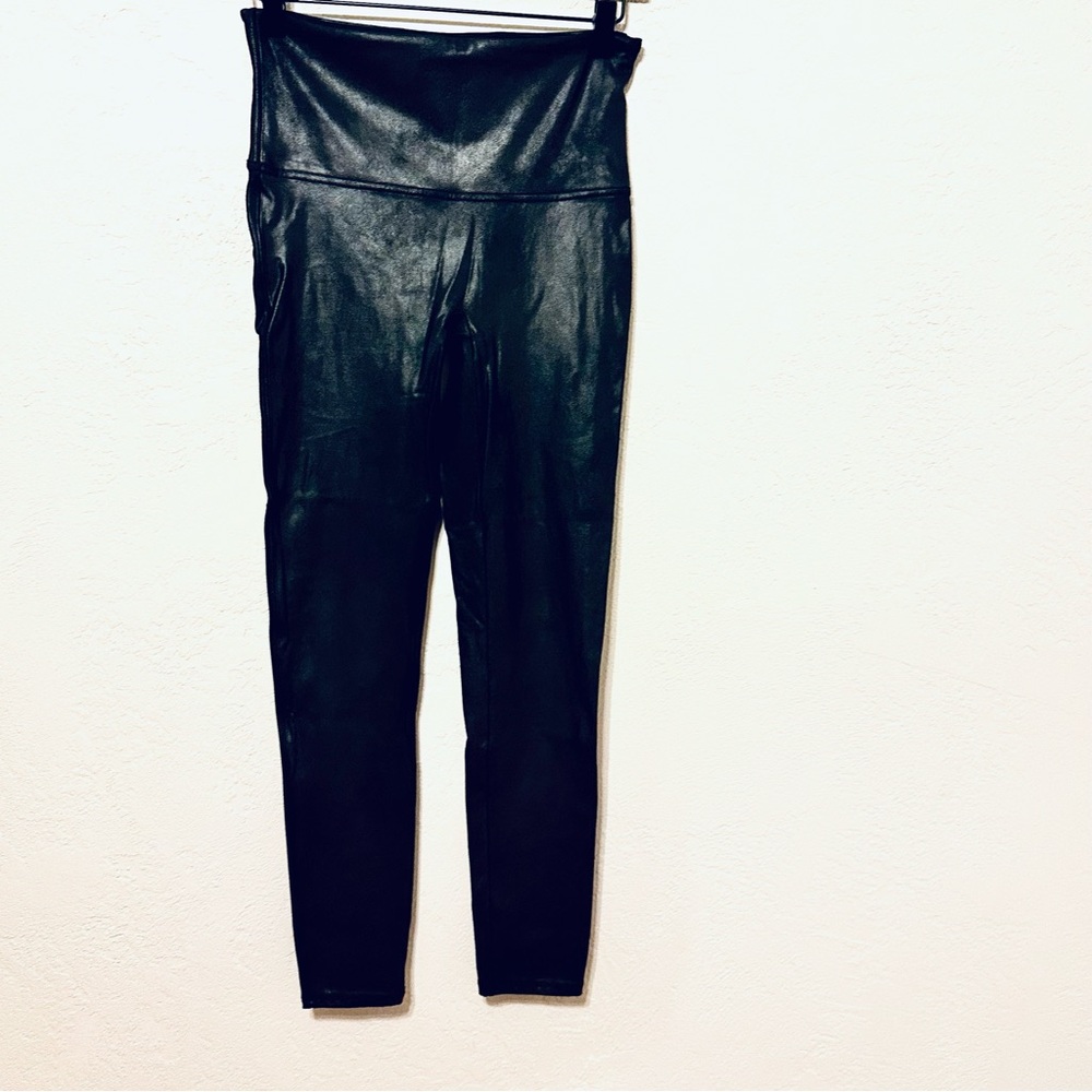 SPANX Faux Leather Shiny Black Leggings size L EUC - Picture 1 of 6